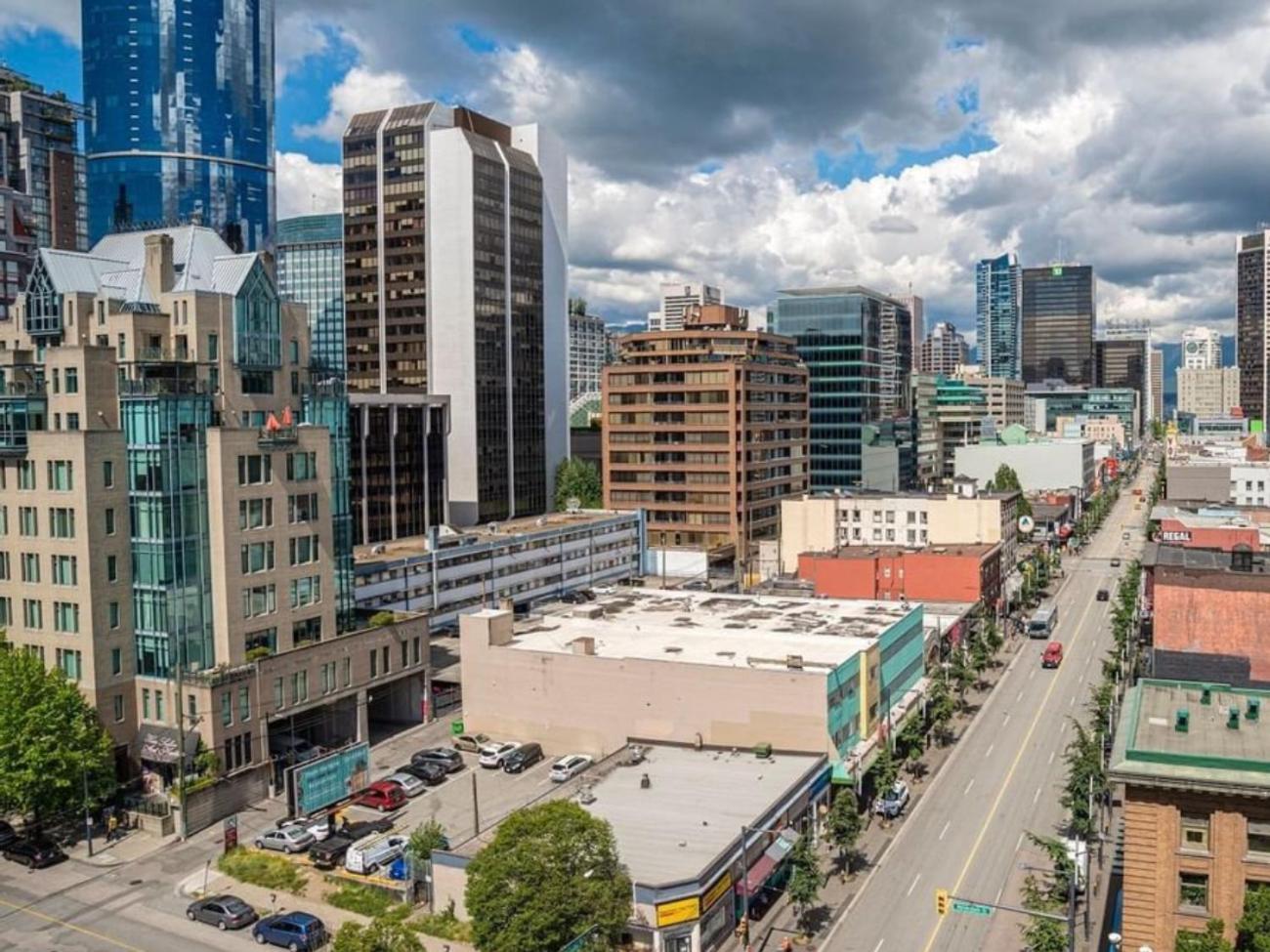 Best Western Premier Chateau Granville Hotel & Suites & Conference Centre Vancouver Exterior foto